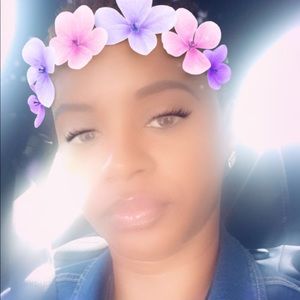 Meet your Posher, Suzanna